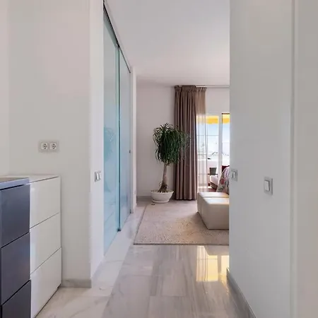 Luxury In Aldea Blanca Close By Beautiful Port And Beaches Of Puerto Banus מארבלה