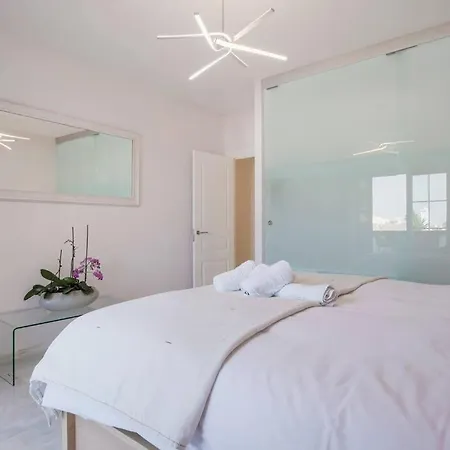 Luxury In Aldea Blanca Close By Beautiful Port And Beaches Of Puerto Banus בית נופש *