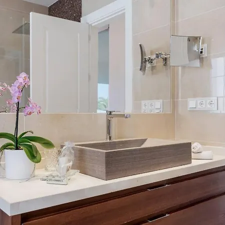Luxury In Aldea Blanca Close By Beautiful Port And Beaches Of Puerto Banus בית נופש מארבלה