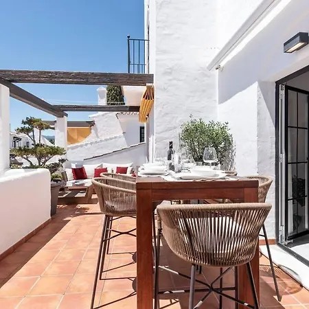 Luxury In Aldea Blanca Close By Beautiful Port And Beaches Of Puerto Banus בית נופש *