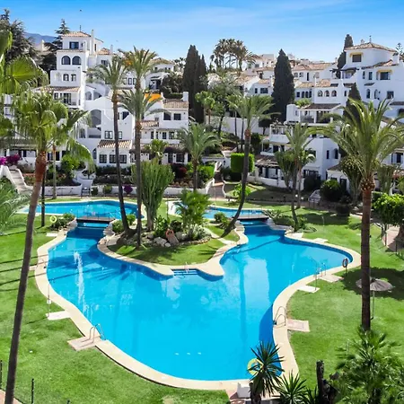 Luxury In Aldea Blanca Close By Beautiful Port And Beaches Of Puerto Banus * מארבלה